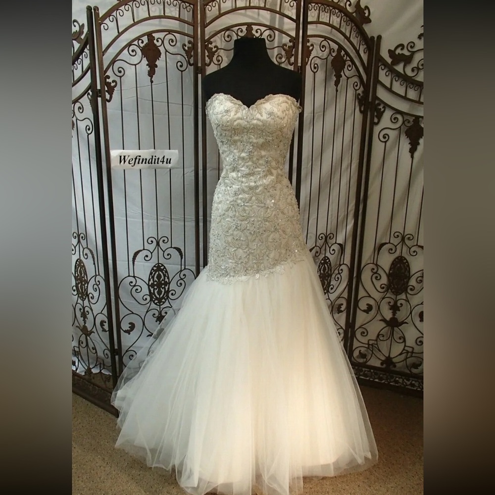 Rina di Montella Wedding Dress